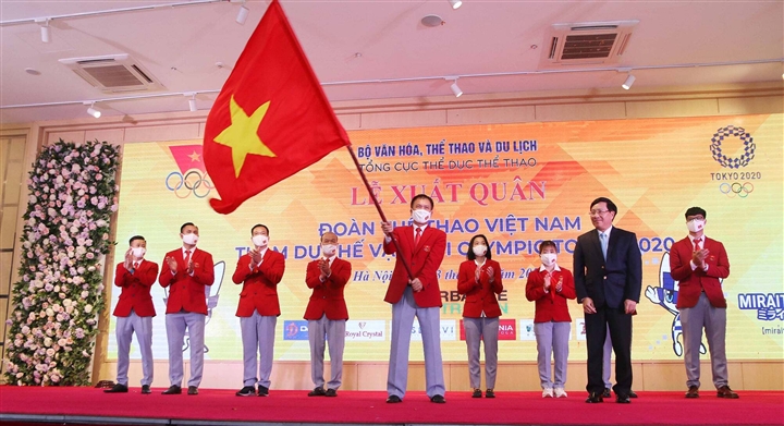 Đoàn thể thao Việt Nam tham dự Olympic Tokyo 2021 với tổng cộng 43 thành viên, do ông Trần Đức Phấn - phó tổng cục trưởng phụ trách Tổng cục TDTT - làm trưởng đoàn. (Nguồn ảnh: vtc.vn)